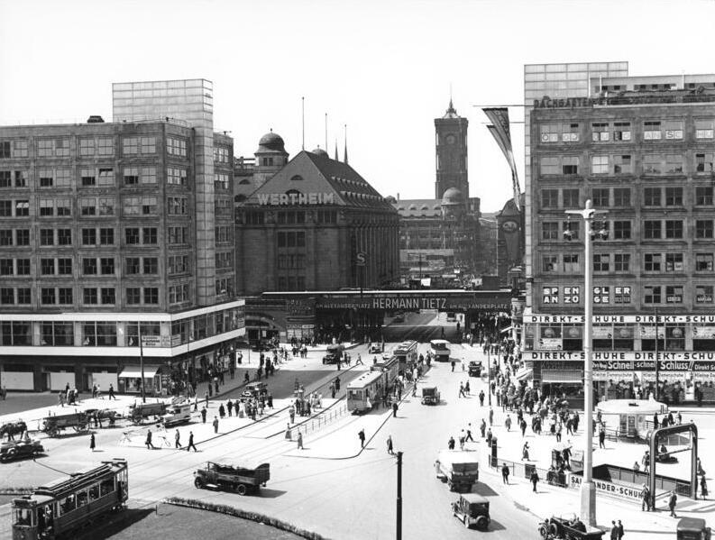 Alexanderhaus và Berolinahaus, Alexanderplatz, 1932