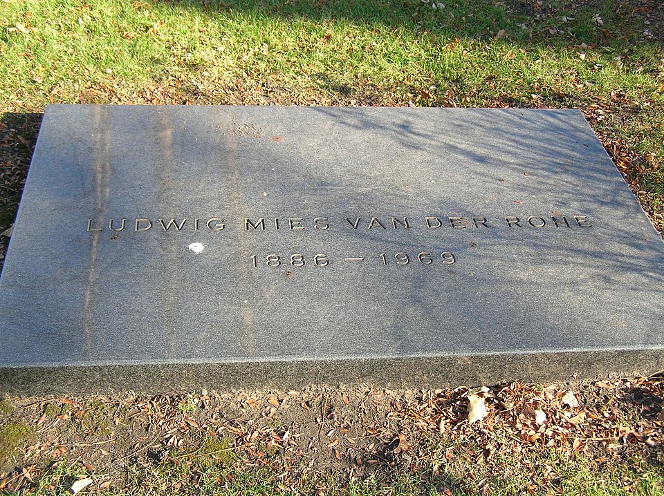 960px-Mies_van_der_Rohe_headstone