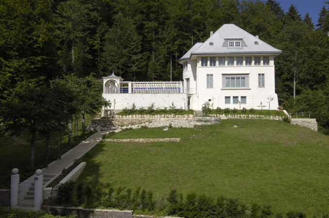 "Maison Blanche", được xây dựng cho cha mẹ của Le Corbusier ở La Chaux-de-Fonds (1912)