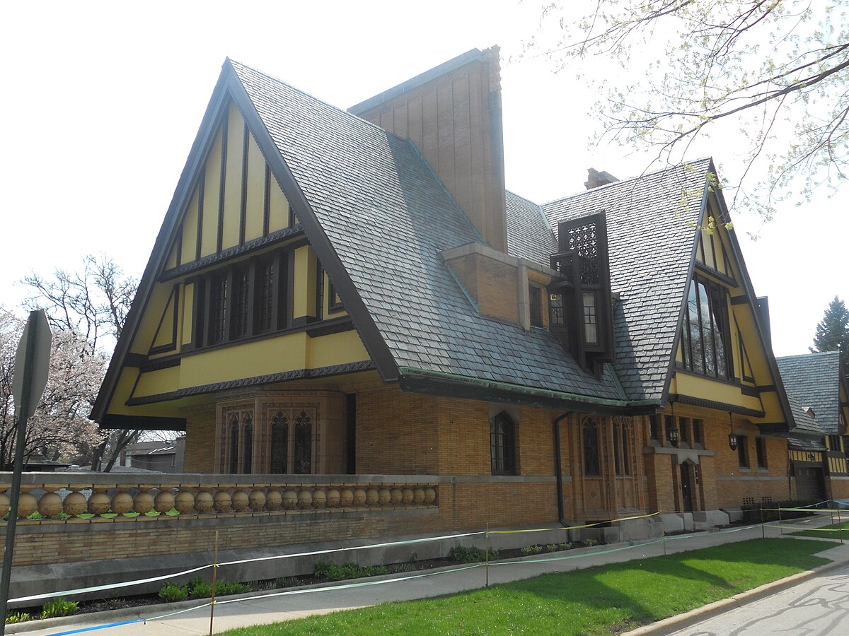 Nathan G. Moore House ở Oak Park, Illinois (1895)
